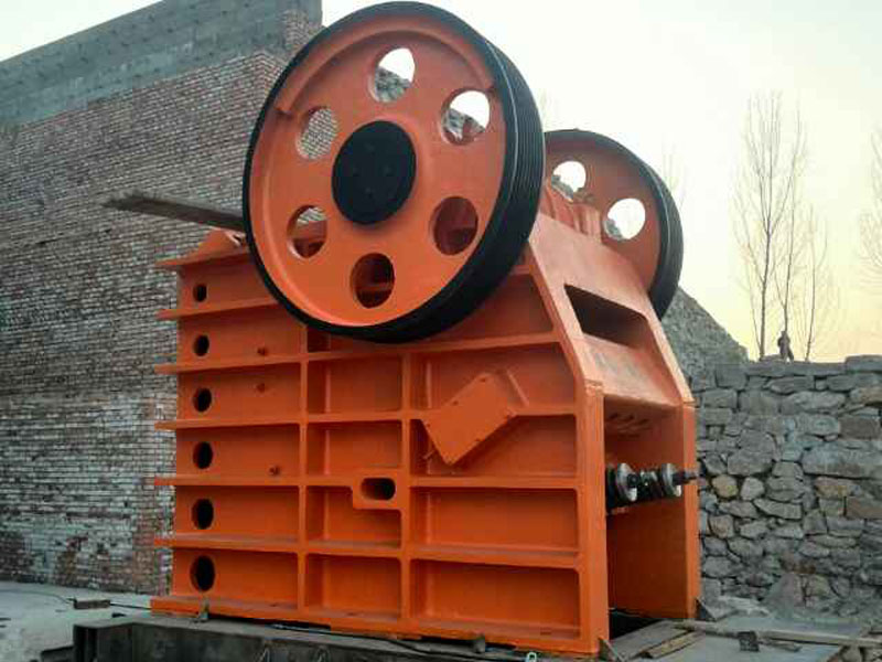 顎式碎石機(jī) 顎式碎石機(jī)